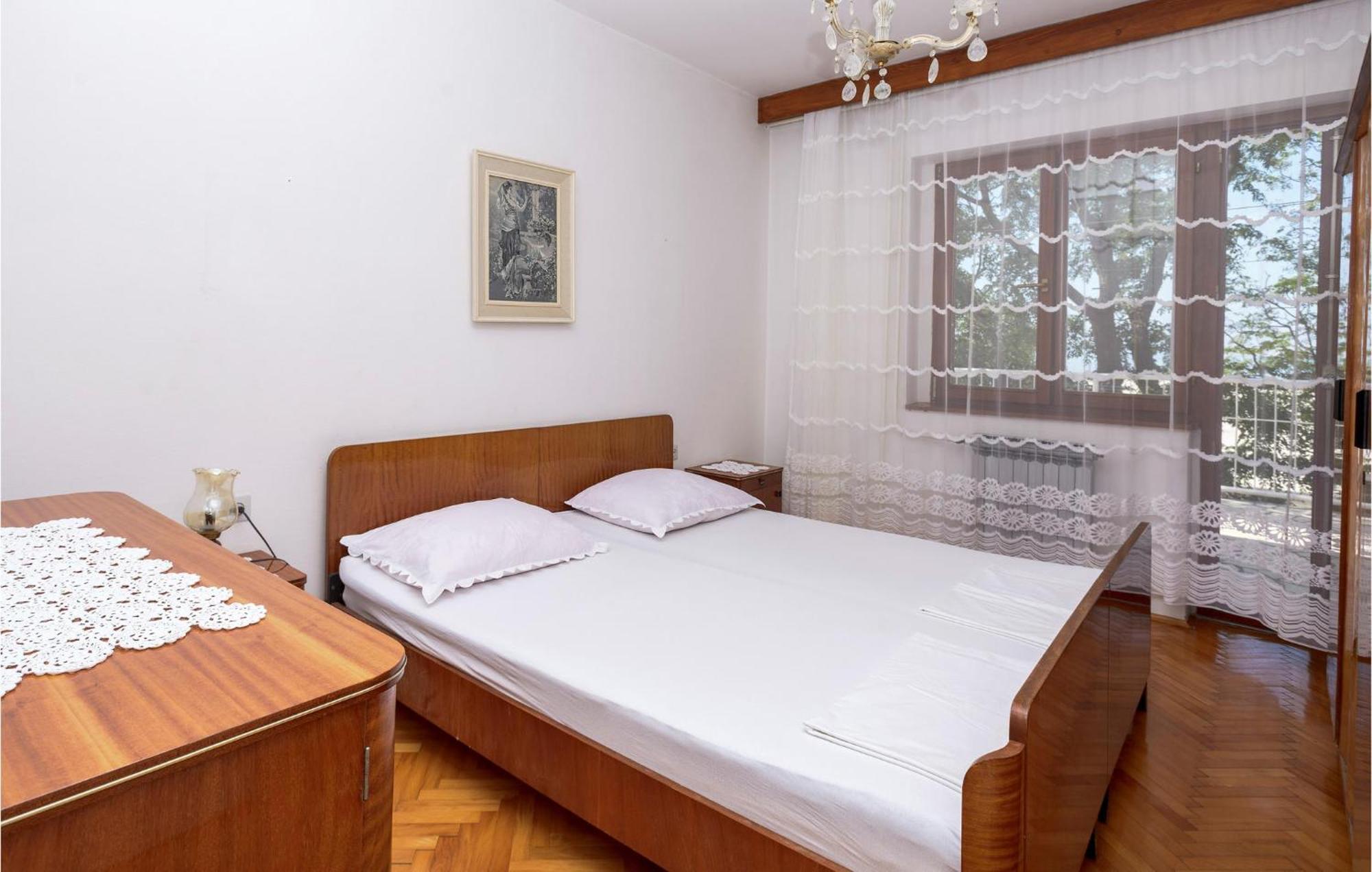 3 Bedroom Beautiful Apartment In Senj Senj  Eksteriør billede